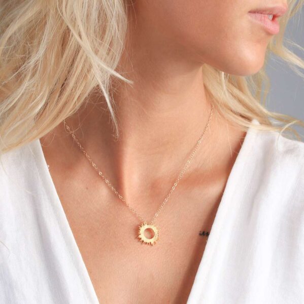 Kaklo papuošalas - Saulė